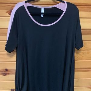 LuLaRoe L Perfect tee